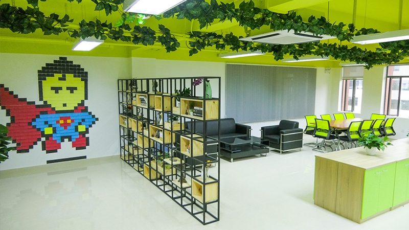 汽车品牌公关传播过程中，应关注数据监测与分析，优化传播效果。以下是一些数据指标：